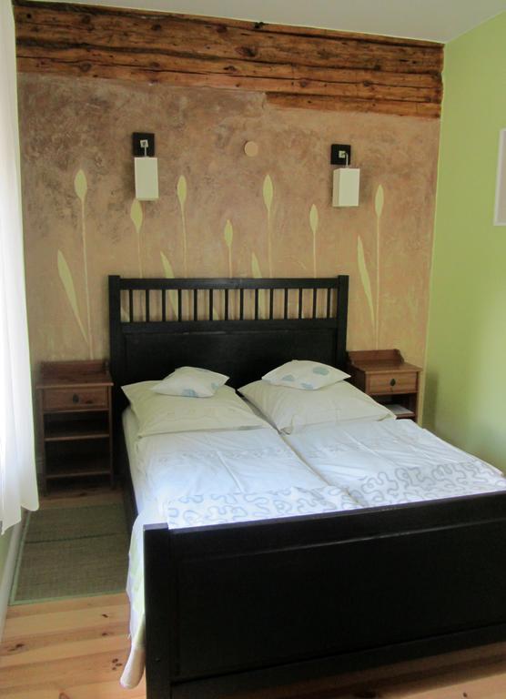 Willa W Ogrodzie Sandomir Chambre photo